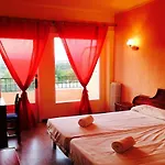 Estrella Hotel